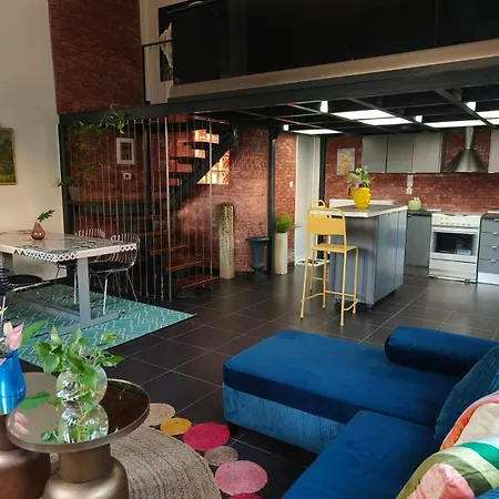 아파트 Color Living - Loft & Yard *